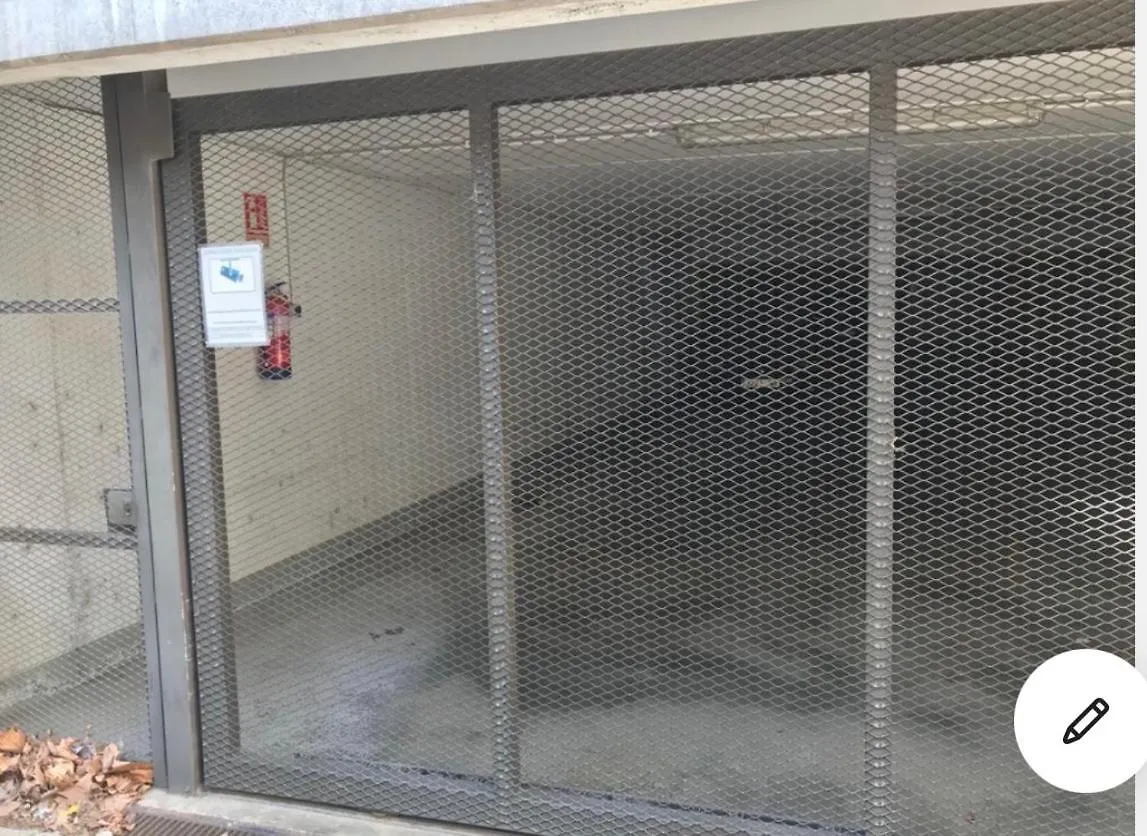 Atico De Diseno Con Terraza En El Centro De Olot Appartement