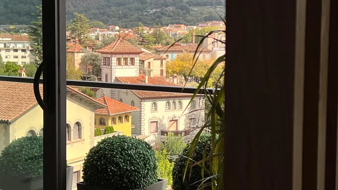 Atico De Diseno Con Terraza En El Centro De Olot Apartment Spain